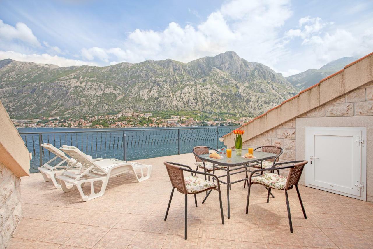 Apartments Jankovic Котор Екстер'єр фото